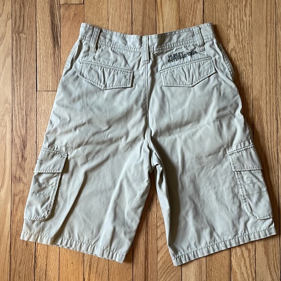 Hurley Tan Khaki Cargo 6 Pocket Shorts 26” high waist EUC sz 10/12 medium - Picture 4 of 7